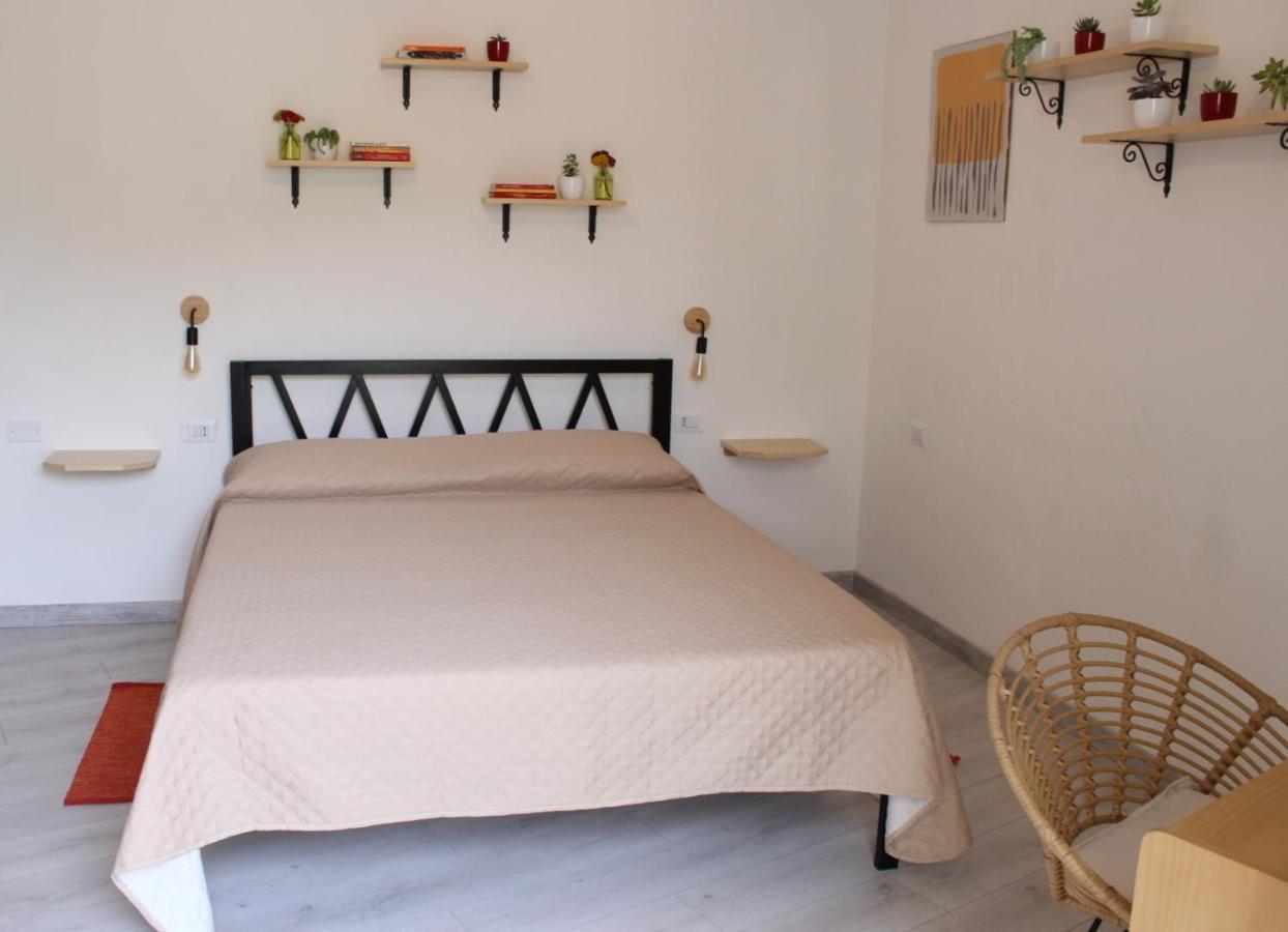 Giobo Rooms Siniscola Exterior foto